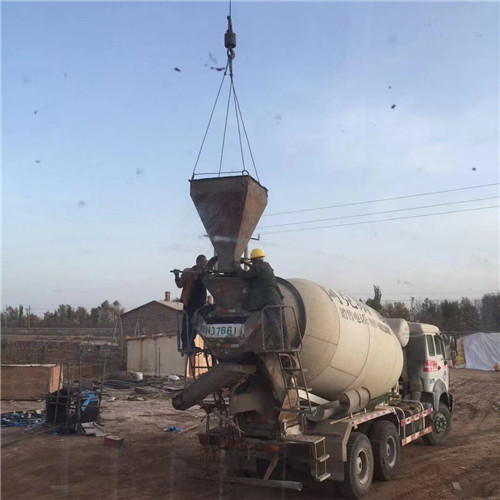 宾阳县“精准瞄准”—— 吊车的 “定位导航” 技术